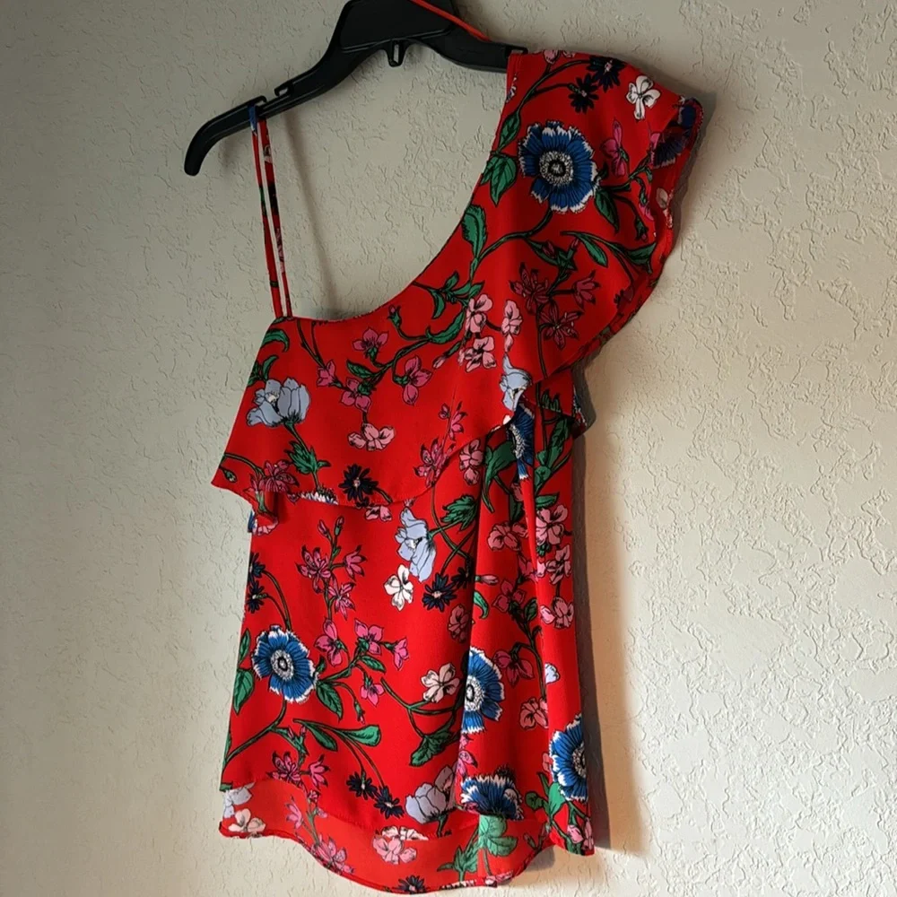Red Floral Asymmetrical Hem Blouse | Size 10 | New Look | Boho/Casual - Picture 3 of 5
